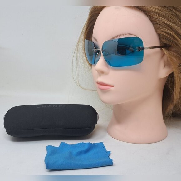Chanel Women's Sunglasses Vintage 90s Blue Rectangular Italy 4017 62-17-140 - Picture 1 of 16
